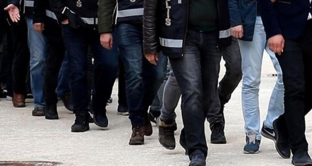 53 feto suphelisi yakalandi SQtNJGVw