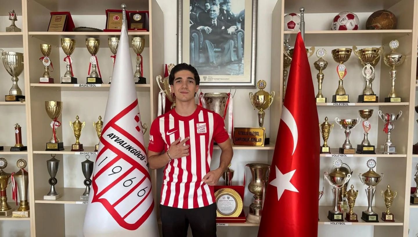 ayvalikgucu belediyespor efe sayhani kadrosuna katti teyLV48v