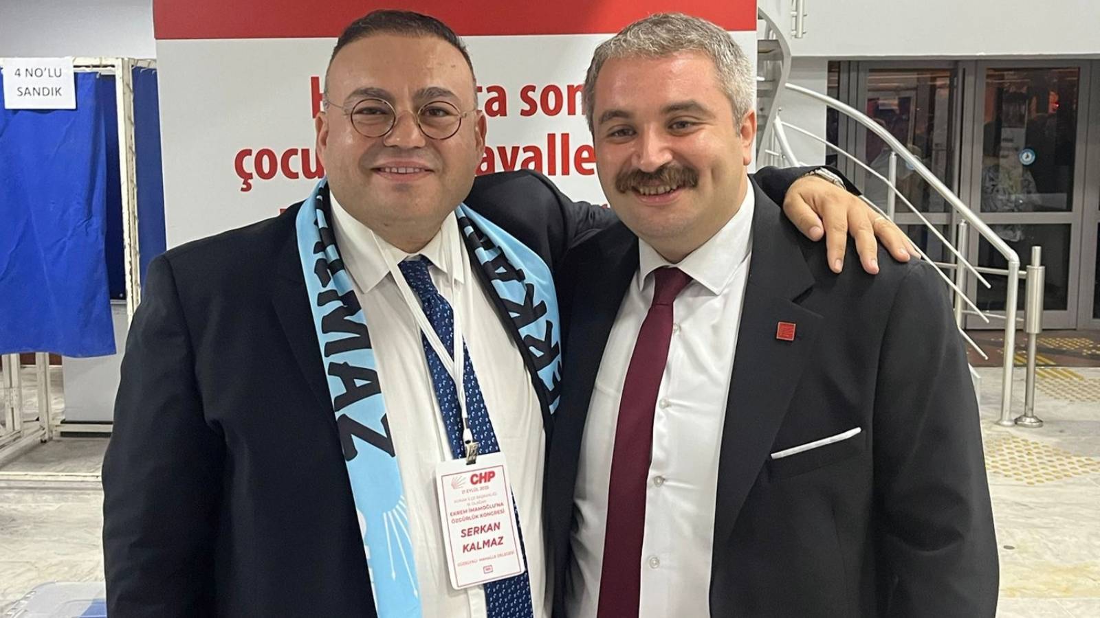 chp konak ilce kongresinde iki adayli yarisin kazanani serkan kalmaz oldu q926PC3W