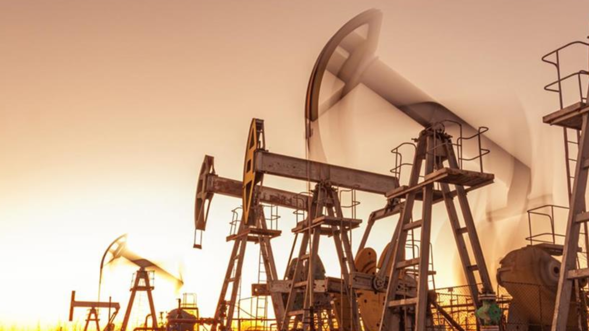 chpli deniz yavuzyilmazdan yeni iddia akpnin karanlik petrol ticaretinin turkiyeye faturasi 3 milyar dolar U8UOnMG1