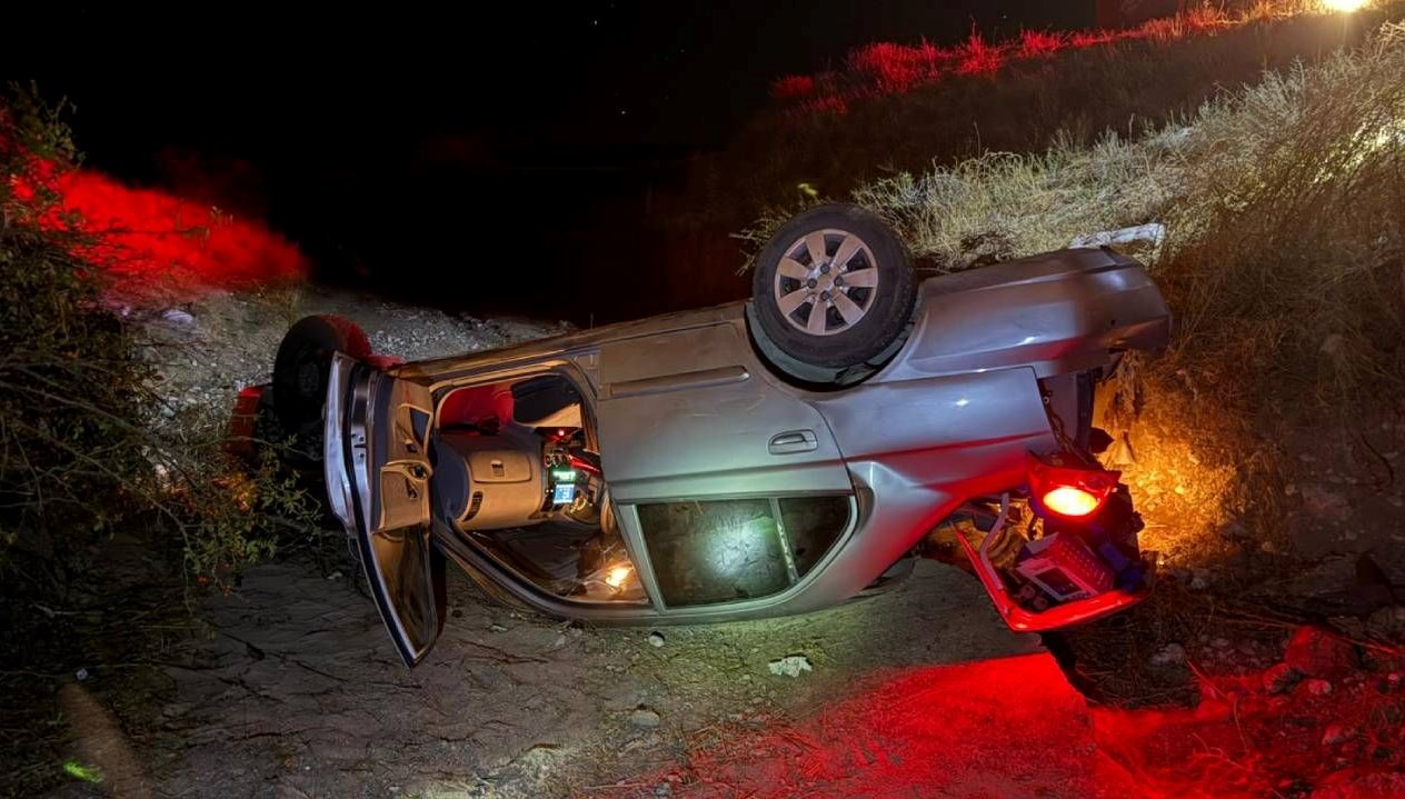 corumda trafik kazasi 2 kisi yaralandi HFAXZ2dq