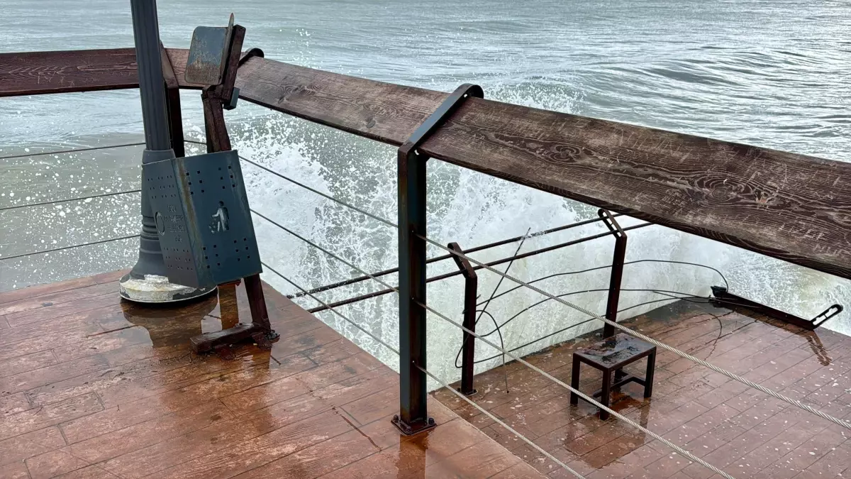 orduda kuvvetli ruzgar dalgalari 5 metreye ulasti OVhtHIlR