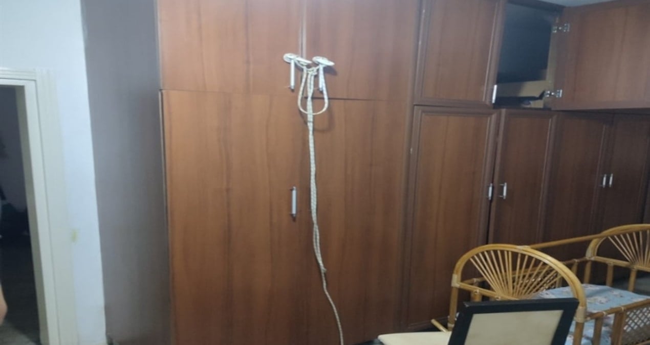 2 cocuk annesi suriye uyruklu kadin dolaba asili halde bulundu rjEVcpa6