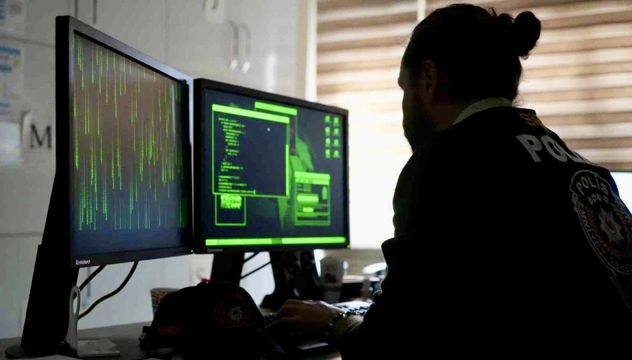 30 sosyal medya hesabina erisim engeli BhSgzxpV