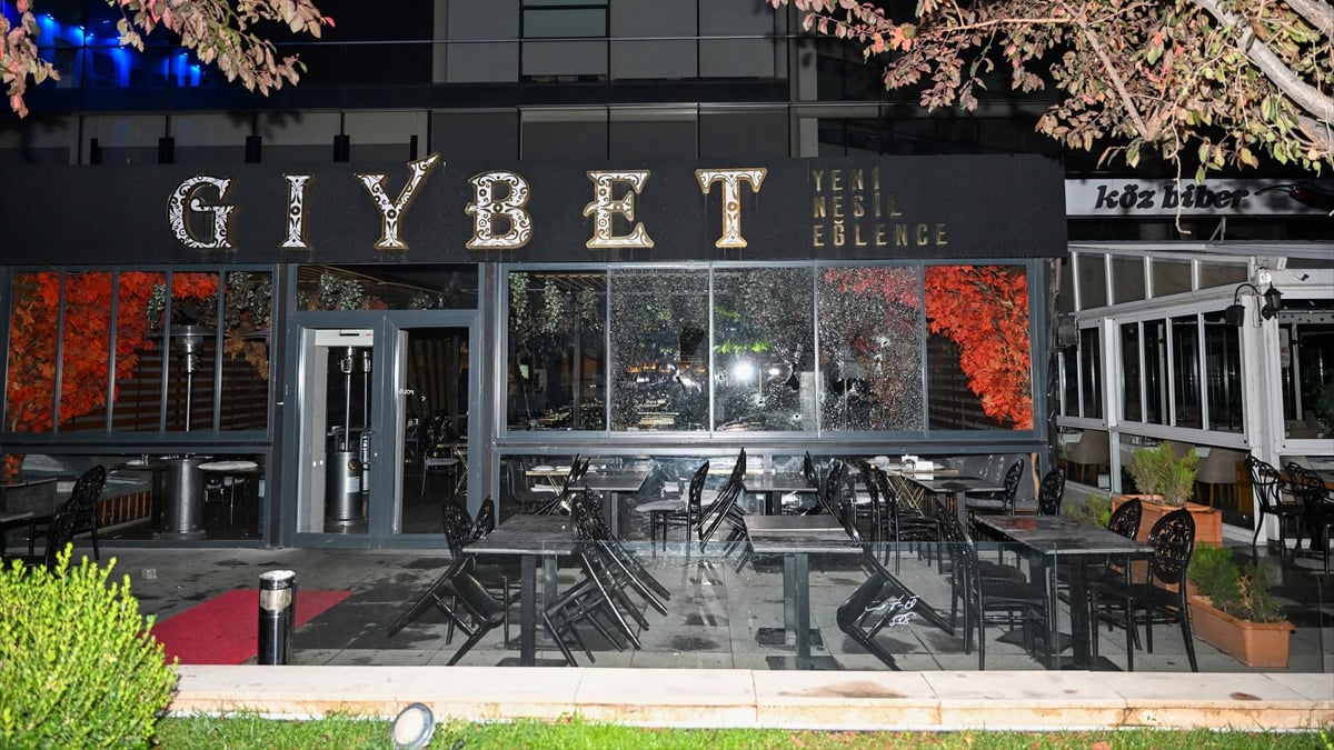 ankarada eglence mekani motosikletli 2 kisi tarafindan kursunlandi WRnU6JNb.jpg