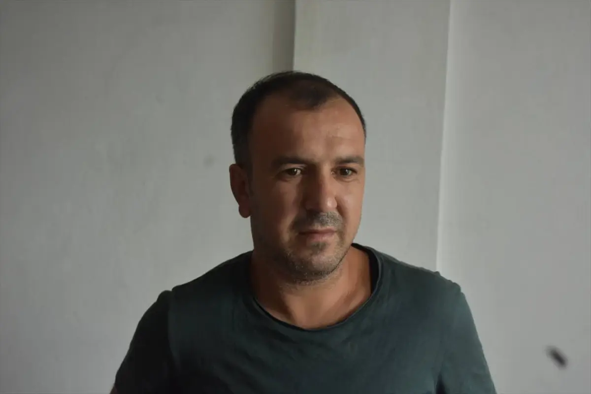 ayi saldirisindan kiyafetlerle kurtuldu 88wbm5kQ.jpg