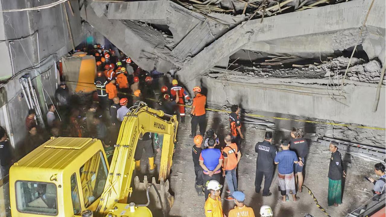 endonezyada okul binasi coktu olu sayisi artiyor 2uIkAPym