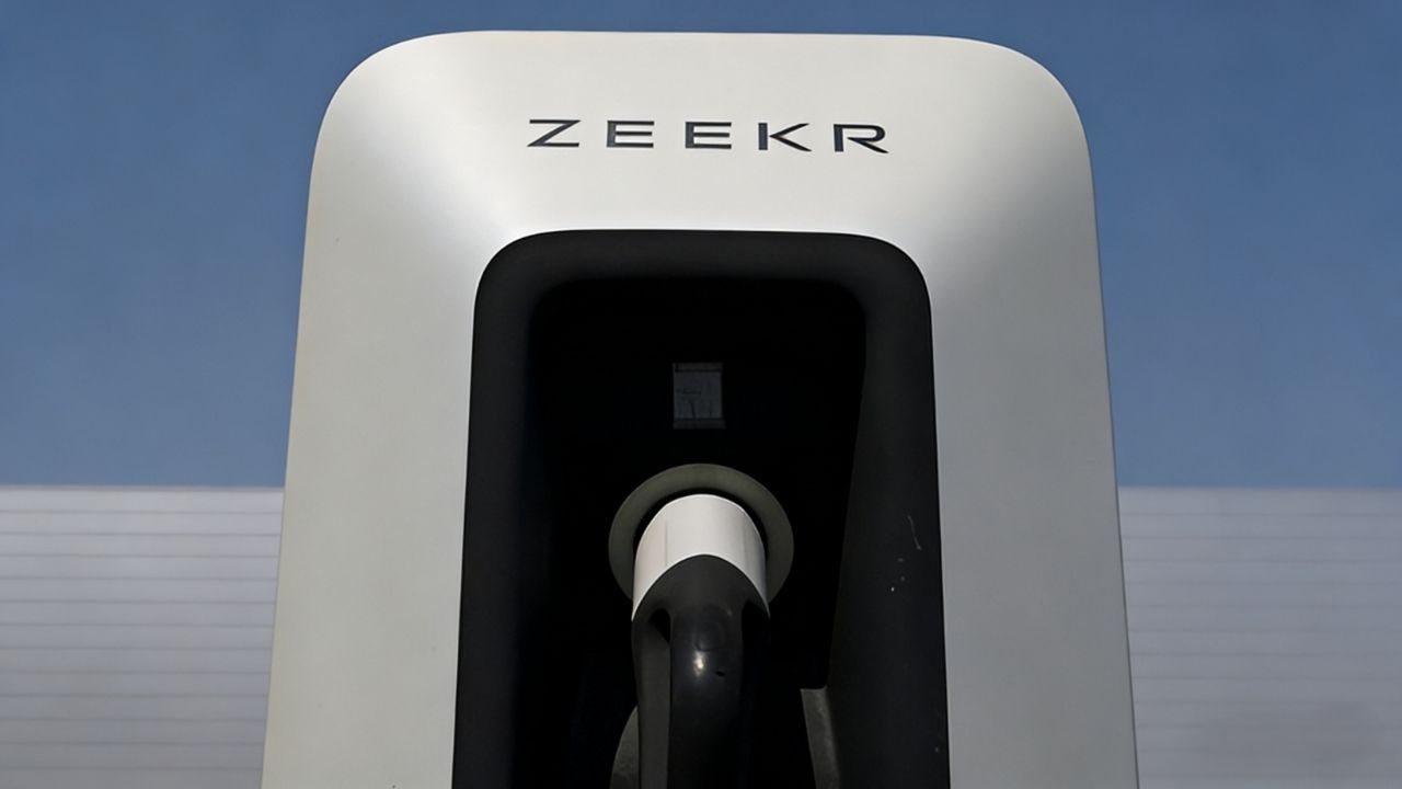 Zeekr 001 1.500 kW hızlı şarj sunuyor