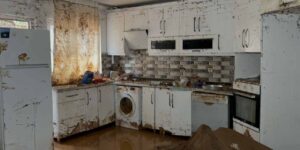 mardini-saganak-vurdu-taskinlarda-su-basan-150-ev-zarar-gordu-erKqzxCv