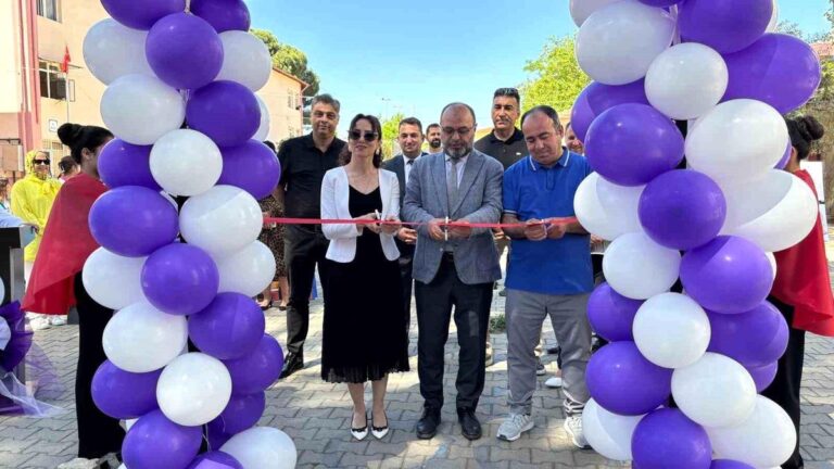 nazillide-sehitler-ortaokulunun-yil-sonu-sergisi-buyuk-begeni-topladi-hlzIJxuk