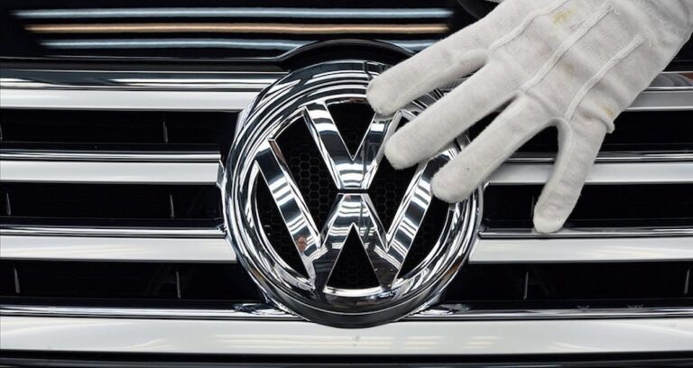 volkswagenin-fabrikalarini-kapatma-karari-otomotiv-piyasasinda-deprem-yaratti-UxC2FkPa
